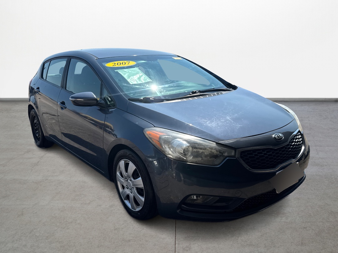 photo of 2016 Kia Forte 5-Door LX