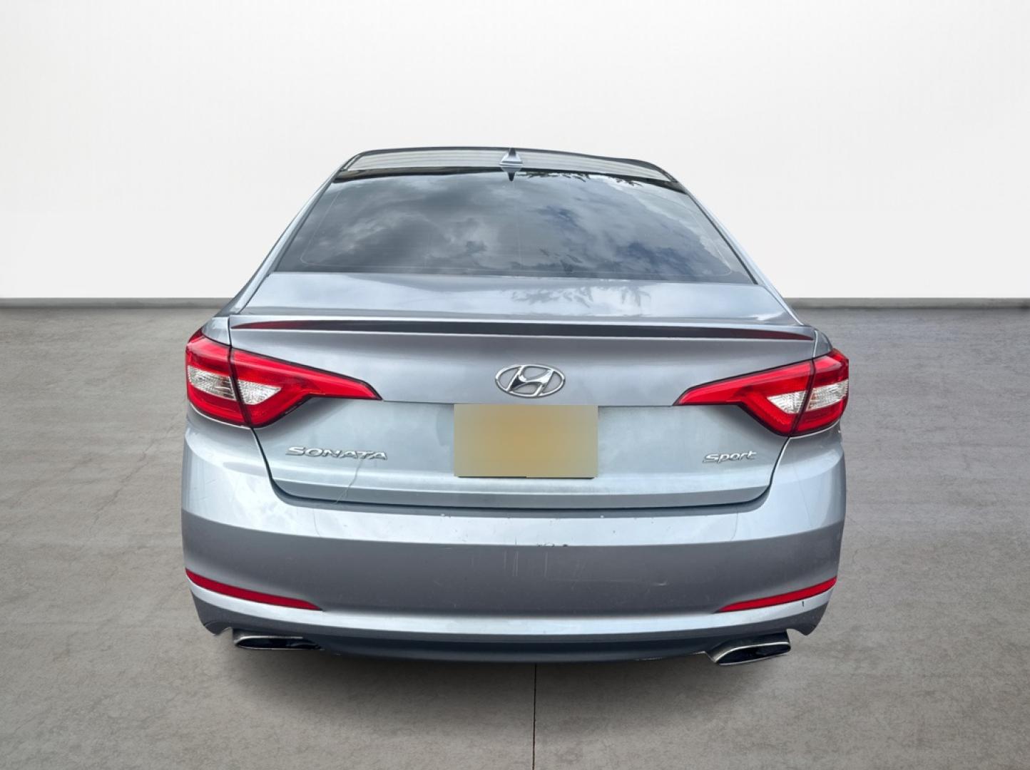 2016 Hyundai Sonata Sport (5NPE34AF5GH) with an 2.4L L4 DOHC 16V engine, 6A transmission, located at 16710 Clay Rd., Houston, TX, 77084, (281) 859-7900, 0.000000, 0.000000 - Photo#3