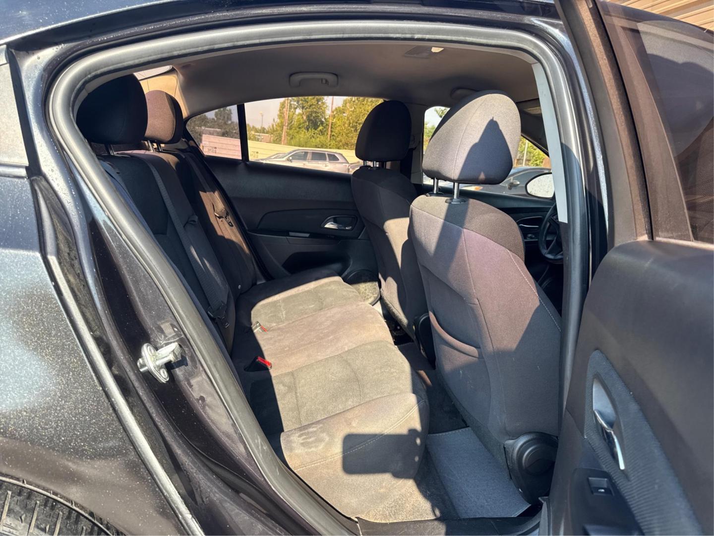 2016 Hyundai Sonata Sport (5NPE34AF5GH) with an 2.4L L4 DOHC 16V engine, 6A transmission, located at 16710 Clay Rd., Houston, TX, 77084, (281) 859-7900, 0.000000, 0.000000 - Photo#10