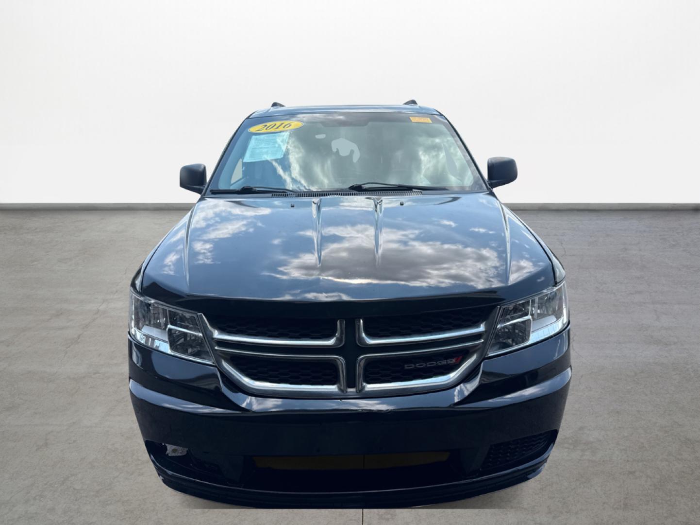 2016 Dodge Journey SE (3C4PDCAB7GT) with an 2.4L L4 DOHC 16V engine, 4A transmission, located at 16710 Clay Rd., Houston, TX, 77084, (281) 859-7900, 0.000000, 0.000000 - Photo#1