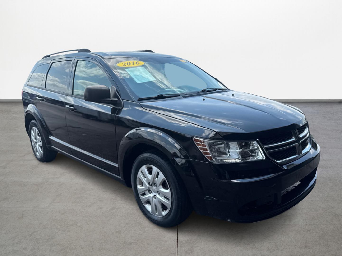 2016 Dodge Journey SE (3C4PDCAB7GT) with an 2.4L L4 DOHC 16V engine, 4A transmission, located at 16710 Clay Rd., Houston, TX, 77084, (281) 859-7900, 0.000000, 0.000000 - Photo#2