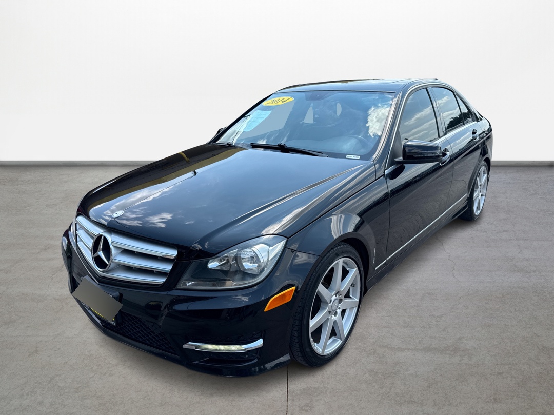photo of 2014 Mercedes-Benz C-Class C250 Luxury Sedan