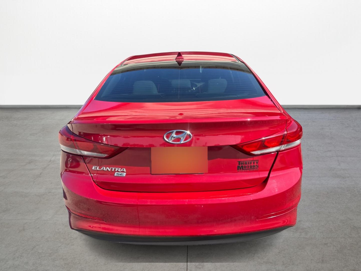 2017 Hyundai Elantra SE 6AT (KMHD74LF7HU) with an 1.8L L4 DOHC 16V engine, 6A transmission, located at 16710 Clay Rd., Houston, TX, 77084, (281) 859-7900, 0.000000, 0.000000 - Photo#5