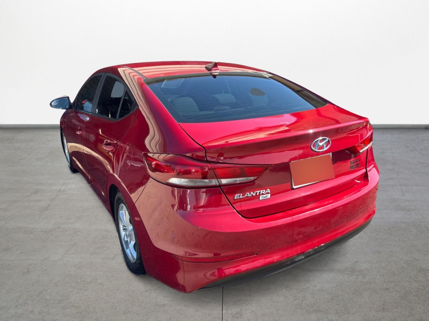 2017 Hyundai Elantra SE 6AT (KMHD74LF7HU) with an 1.8L L4 DOHC 16V engine, 6A transmission, located at 16710 Clay Rd., Houston, TX, 77084, (281) 859-7900, 0.000000, 0.000000 - Photo#6