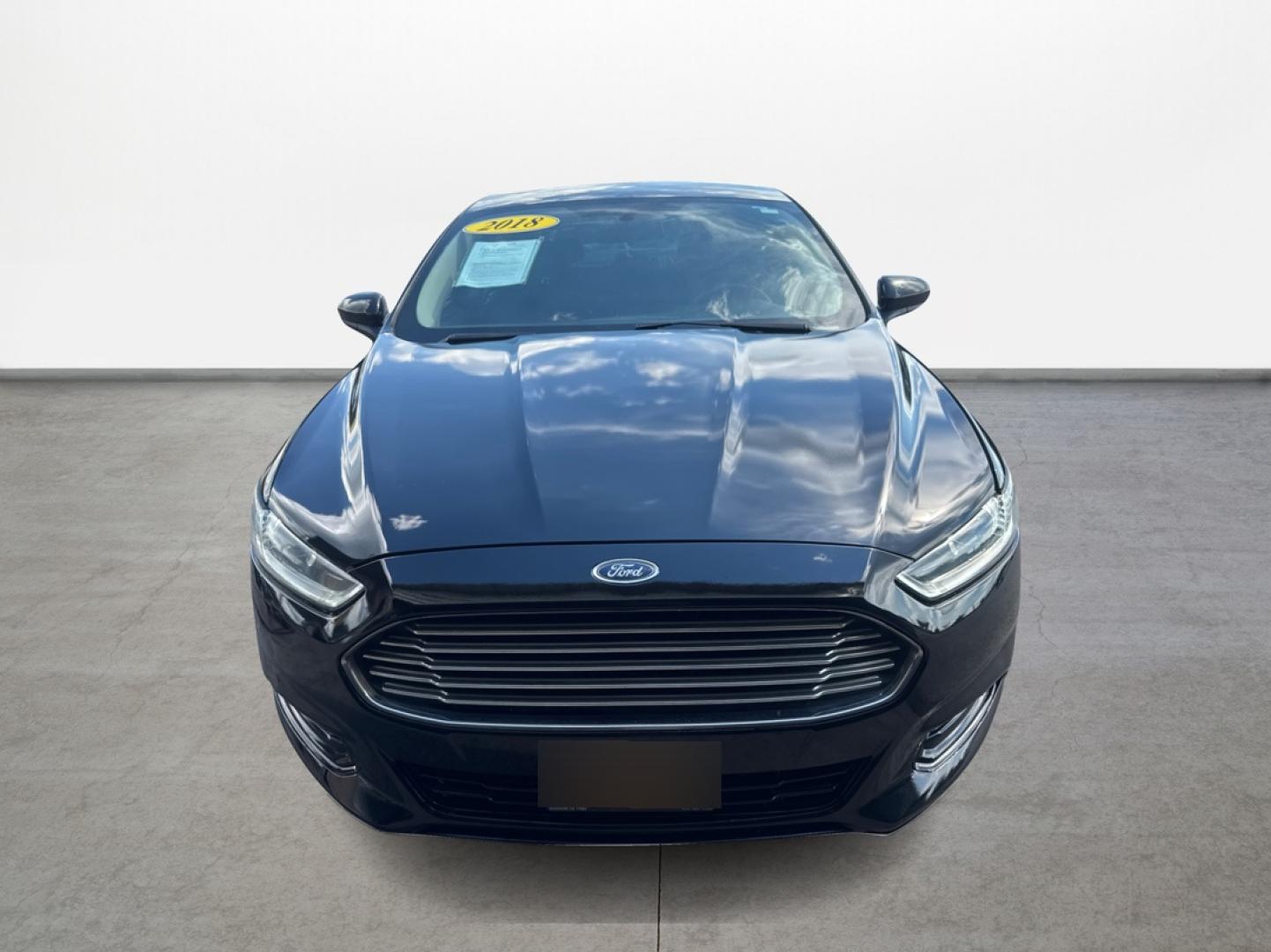 2018 Ford Fusion SE (3FA6P0HD6JR) with an 1.5L L4 DOHC 16V engine, 6A transmission, located at 16710 Clay Rd., Houston, TX, 77084, (281) 859-7900, 0.000000, 0.000000 - Photo#1