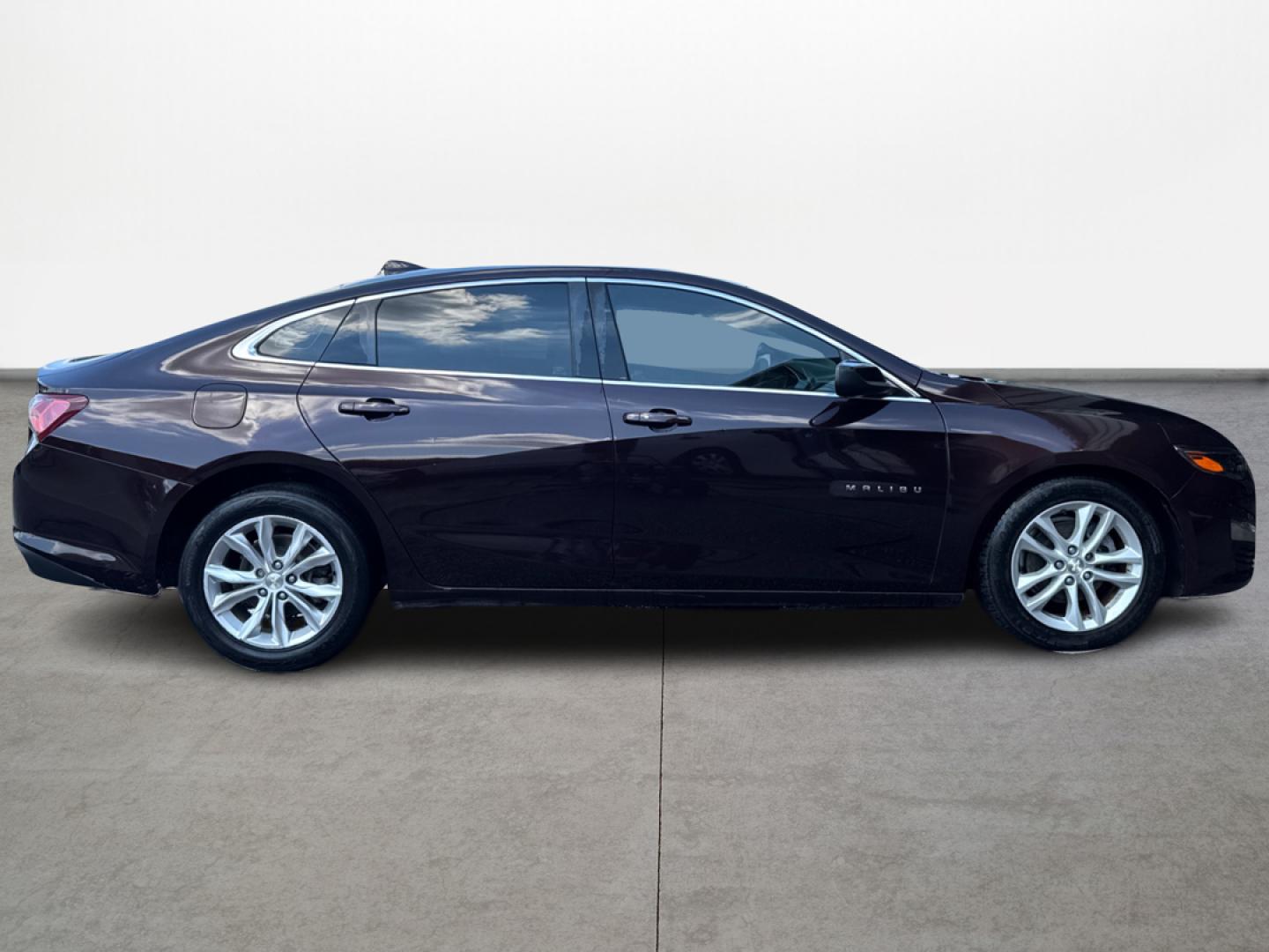 2020 Chevrolet Malibu LT (1G1ZD5STXLF) with an 1.5L L4 DOHC 16V engine, 6A transmission, located at 16710 Clay Rd., Houston, TX, 77084, (281) 859-7900, 0.000000, 0.000000 - Photo#0