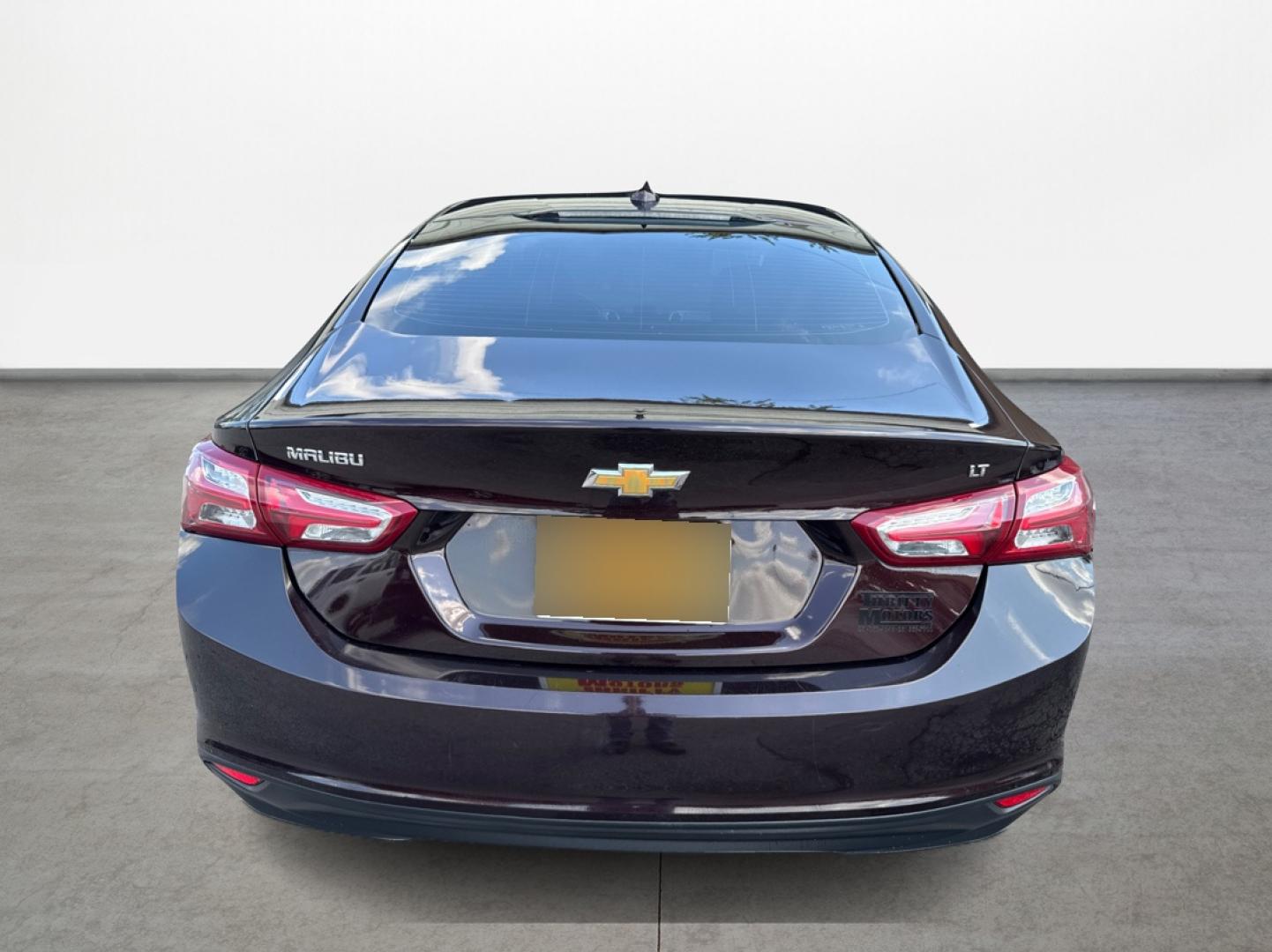 2020 Chevrolet Malibu LT (1G1ZD5STXLF) with an 1.5L L4 DOHC 16V engine, 6A transmission, located at 16710 Clay Rd., Houston, TX, 77084, (281) 859-7900, 0.000000, 0.000000 - Photo#2