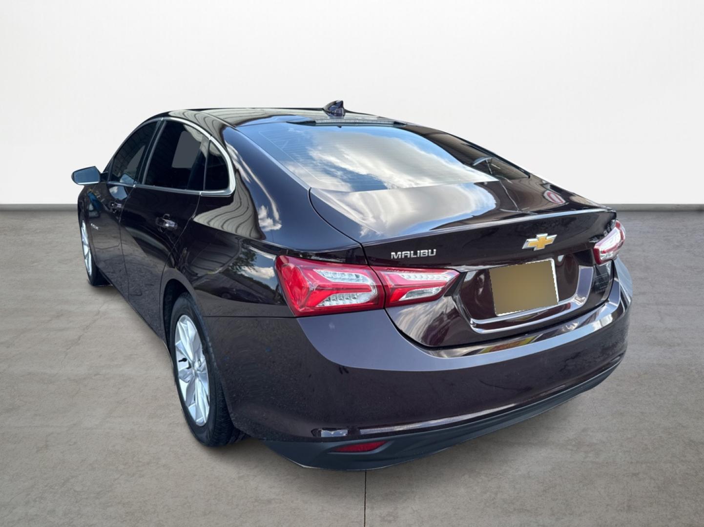 2020 Chevrolet Malibu LT (1G1ZD5STXLF) with an 1.5L L4 DOHC 16V engine, 6A transmission, located at 16710 Clay Rd., Houston, TX, 77084, (281) 859-7900, 0.000000, 0.000000 - Photo#3