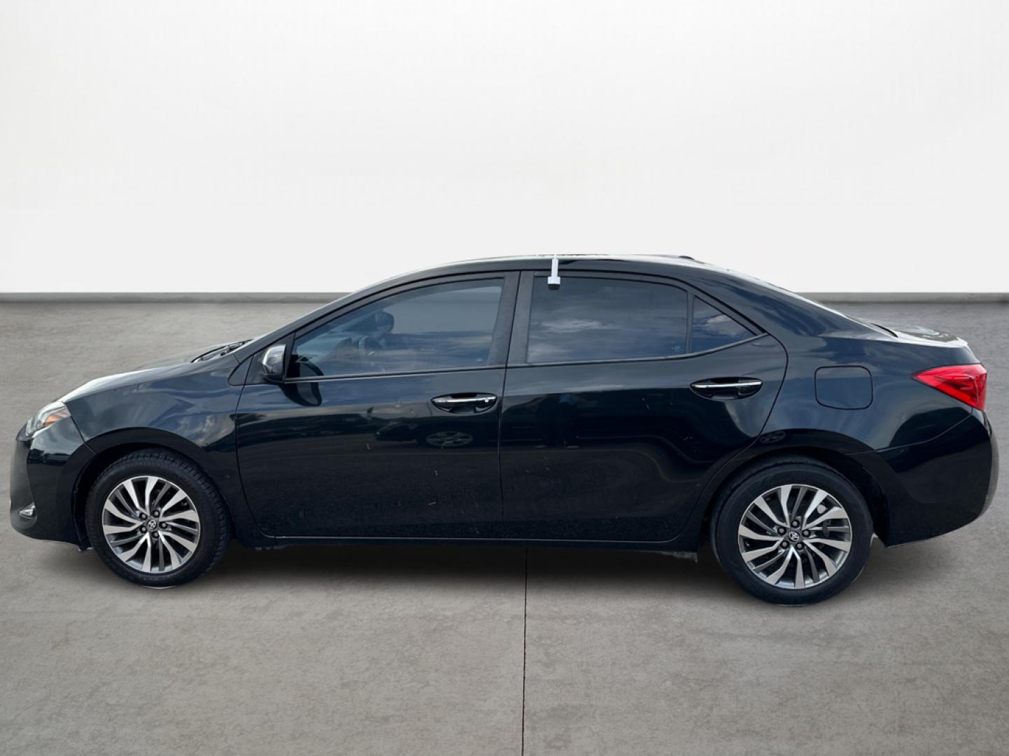 2019 Toyota Corolla L CVT (5YFBURHE7KP) with an 1.8L L4 DOHC 16V engine, CVT transmission, located at 16710 Clay Rd., Houston, TX, 77084, (281) 859-7900, 0.000000, 0.000000 - Photo#7