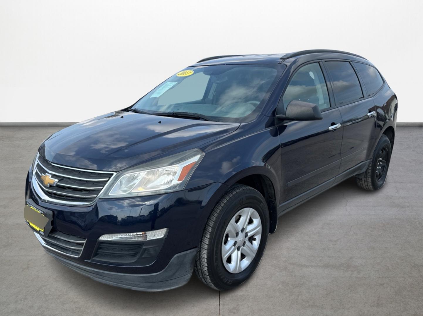 2017 Chevrolet Traverse LS FWD w/PDC (1GNKRFED3HJ) with an 3.6L V6 DOHC 24V engine, 6A transmission, located at 16710 Clay Rd., Houston, TX, 77084, (281) 859-7900, 0.000000, 0.000000 - Photo#0