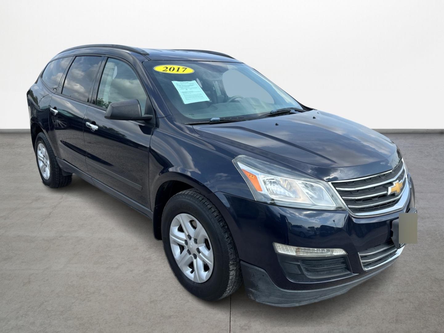 2017 Chevrolet Traverse LS FWD w/PDC (1GNKRFED3HJ) with an 3.6L V6 DOHC 24V engine, 6A transmission, located at 16710 Clay Rd., Houston, TX, 77084, (281) 859-7900, 0.000000, 0.000000 - Photo#2