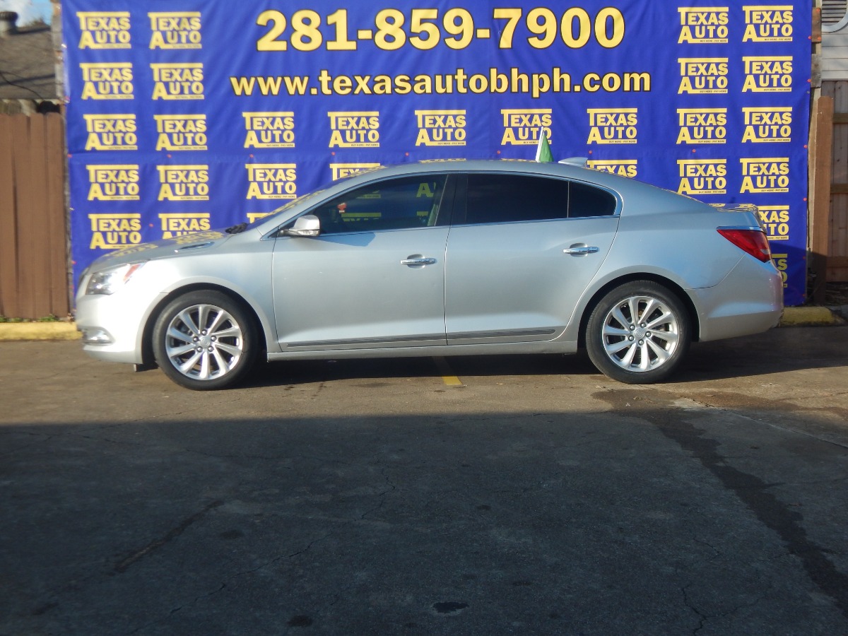 photo of 2016 BUICK LACROSSE SEDAN 4-DR