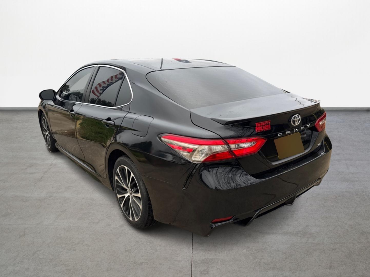2018 Toyota Camry XSE (JTNB11HK4J3) with an 2.5L L4 DOHC 16V engine, 8A transmission, located at 16710 Clay Rd., Houston, TX, 77084, (281) 859-7900, 0.000000, 0.000000 - Photo#2