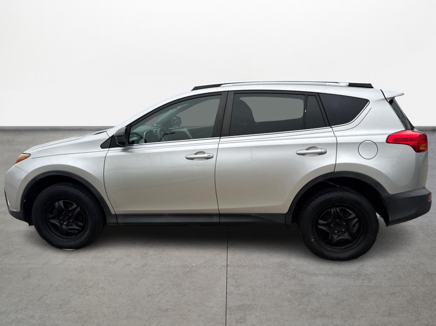 2014 Toyota RAV4 LE FWD (2T3ZFREV3EW) with an 2.5L L4 DOHC 16V engine, 6-Speed Automatic transmission, located at 16710 Clay Rd., Houston, TX, 77084, (281) 859-7900, 0.000000, 0.000000 - Photo#5