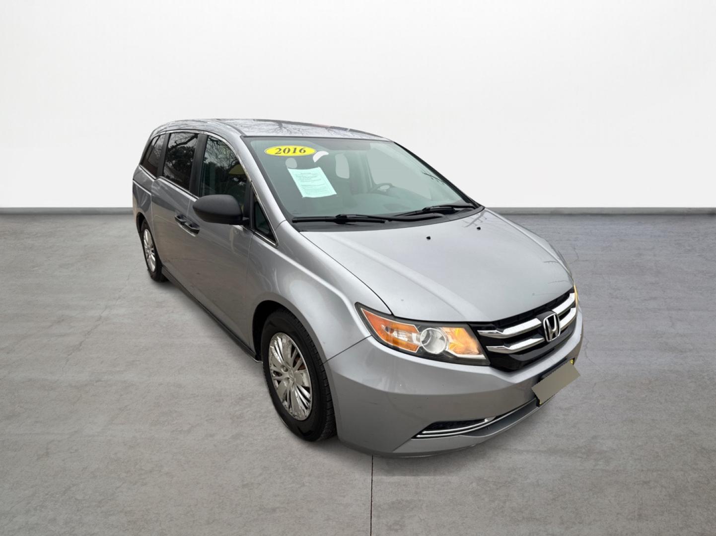 2016 Honda Odyssey LX (5FNRL5H26GB) with an 3.5L V6 SOHC 24V engine, 6A transmission, located at 16710 Clay Rd., Houston, TX, 77084, (281) 859-7900, 0.000000, 0.000000 - Photo#0