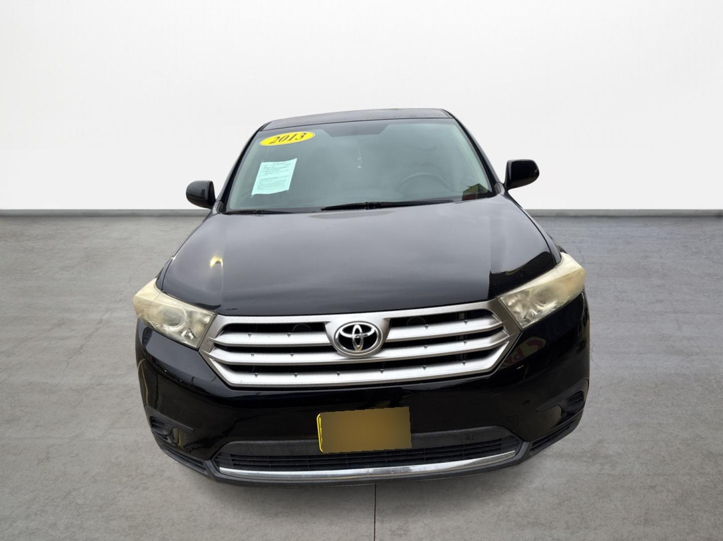 2013 Toyota Highlander Base 2WD I4 (5TDZA3EH6DS) with an 2.7L L4 DOHC 16V engine, 5-Speed Automatic transmission, located at 16710 Clay Rd., Houston, TX, 77084, (281) 859-7900, 0.000000, 0.000000 - Photo#1