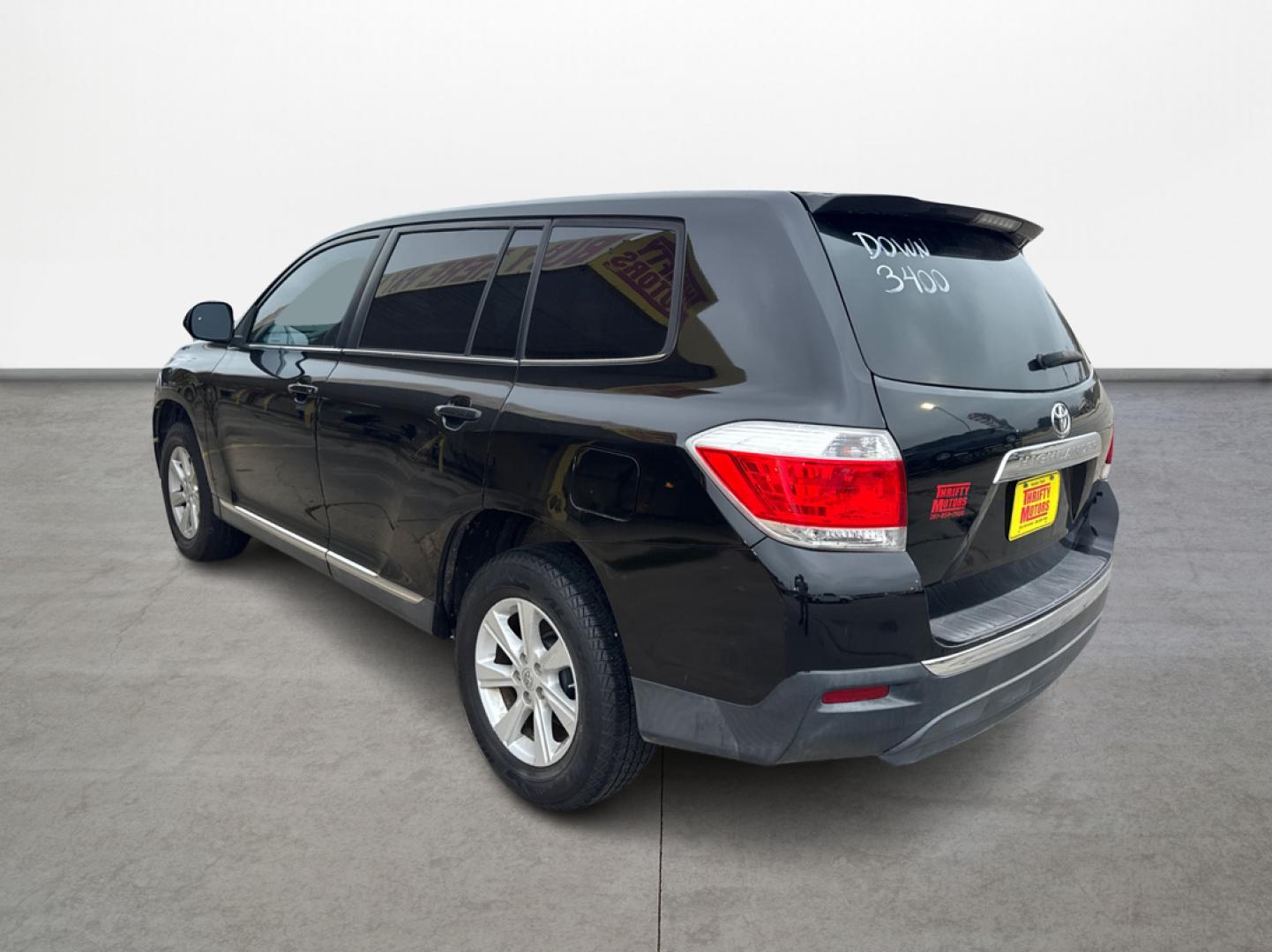 2013 Toyota Highlander Base 2WD I4 (5TDZA3EH6DS) with an 2.7L L4 DOHC 16V engine, 5-Speed Automatic transmission, located at 16710 Clay Rd., Houston, TX, 77084, (281) 859-7900, 0.000000, 0.000000 - Photo#6