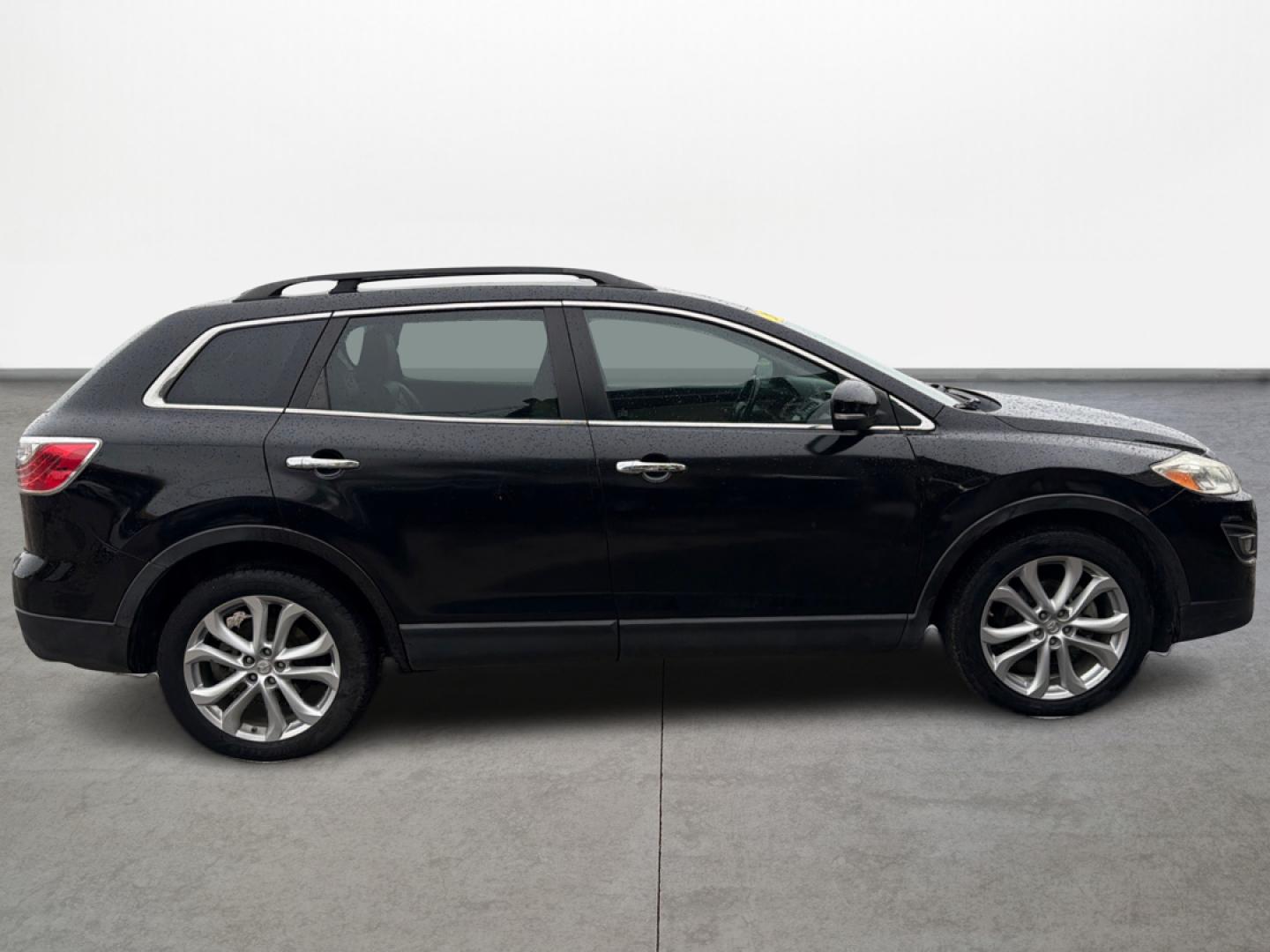 2012 Mazda CX-9 Grand Touring AWD (JM3TB3DV3C0) with an 3.7L V6 DOHC 24V engine, 6-Speed Automatic transmission, located at 16710 Clay Rd., Houston, TX, 77084, (281) 859-7900, 0.000000, 0.000000 - Photo#3