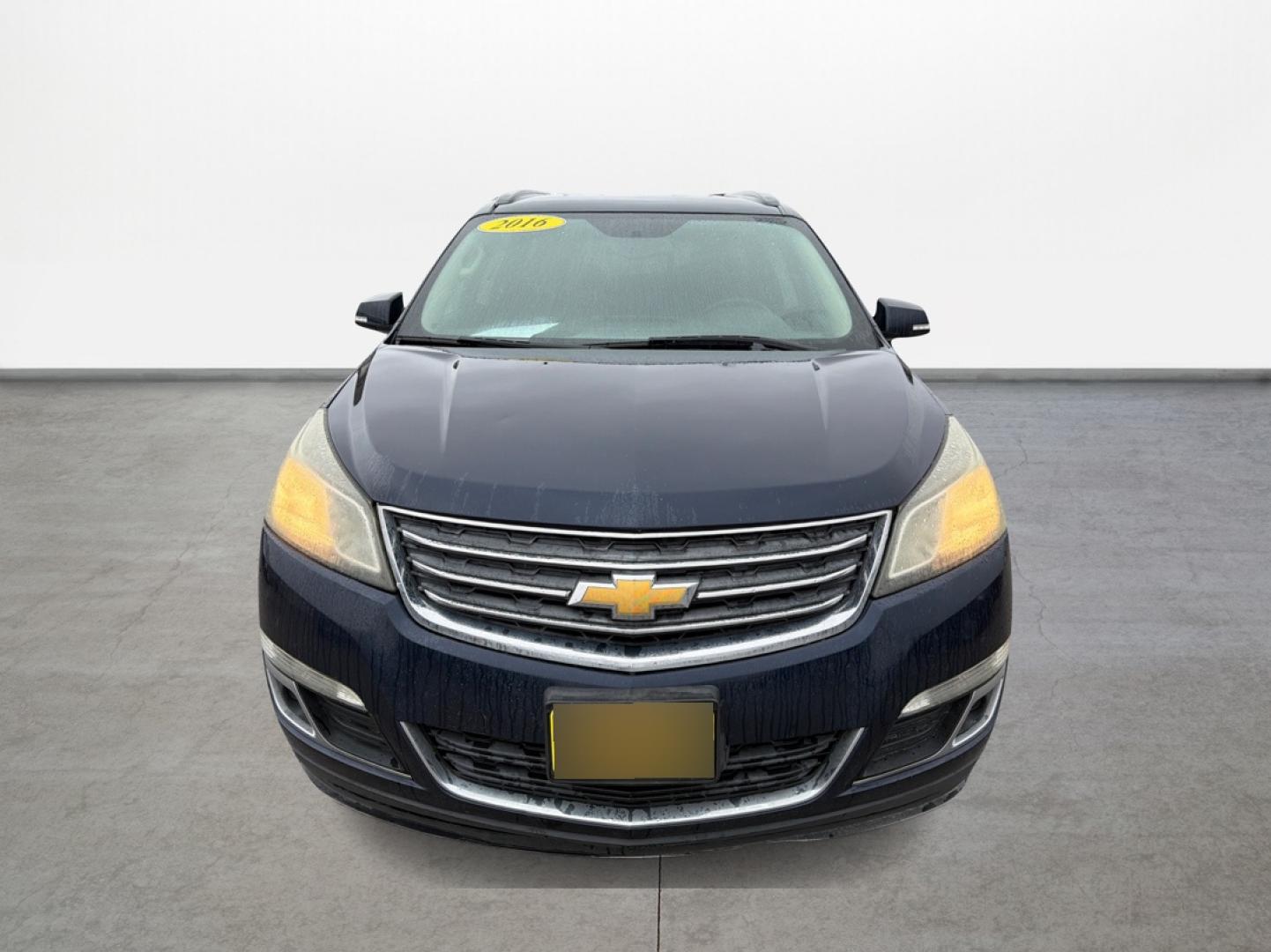 2016 Chevrolet Traverse 2LT FWD (1GNKRHKD9GJ) with an 3.6L V6 DOHC 24V engine, 6-Speed Automatic transmission, located at 16710 Clay Rd., Houston, TX, 77084, (281) 859-7900, 0.000000, 0.000000 - Photo#1