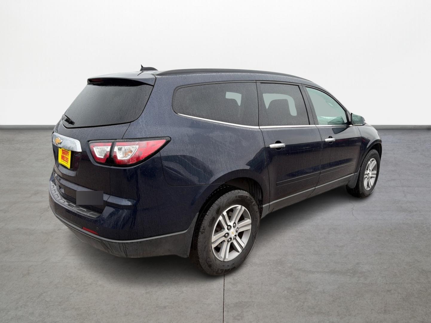 2016 Chevrolet Traverse 2LT FWD (1GNKRHKD9GJ) with an 3.6L V6 DOHC 24V engine, 6-Speed Automatic transmission, located at 16710 Clay Rd., Houston, TX, 77084, (281) 859-7900, 0.000000, 0.000000 - Photo#4