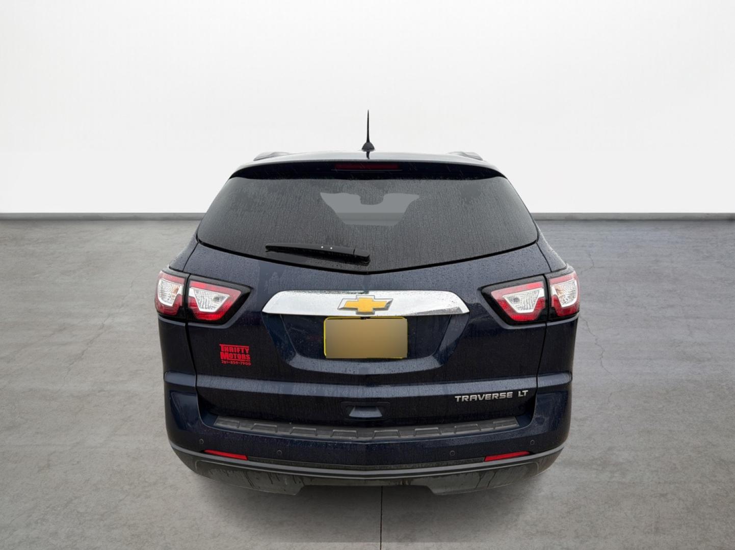 2016 Chevrolet Traverse 2LT FWD (1GNKRHKD9GJ) with an 3.6L V6 DOHC 24V engine, 6-Speed Automatic transmission, located at 16710 Clay Rd., Houston, TX, 77084, (281) 859-7900, 0.000000, 0.000000 - Photo#5