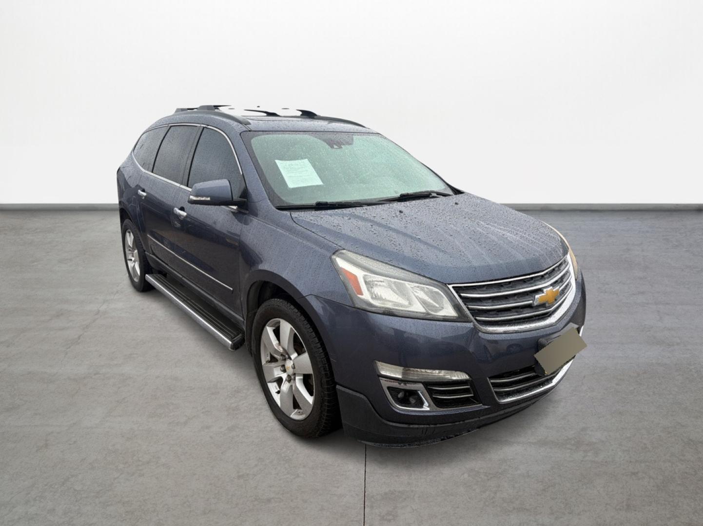 2014 Chevrolet Traverse LTZ FWD (1GNKRJKD0EJ) with an 3.6L V6 DOHC 24V engine, 6-Speed Automatic transmission, located at 16710 Clay Rd., Houston, TX, 77084, (281) 859-7900, 0.000000, 0.000000 - Photo#2