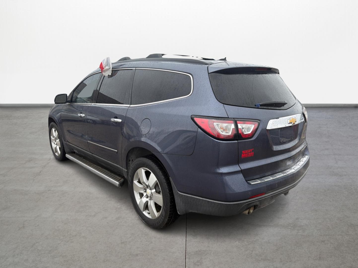 2014 Chevrolet Traverse LTZ FWD (1GNKRJKD0EJ) with an 3.6L V6 DOHC 24V engine, 6-Speed Automatic transmission, located at 16710 Clay Rd., Houston, TX, 77084, (281) 859-7900, 0.000000, 0.000000 - Photo#6