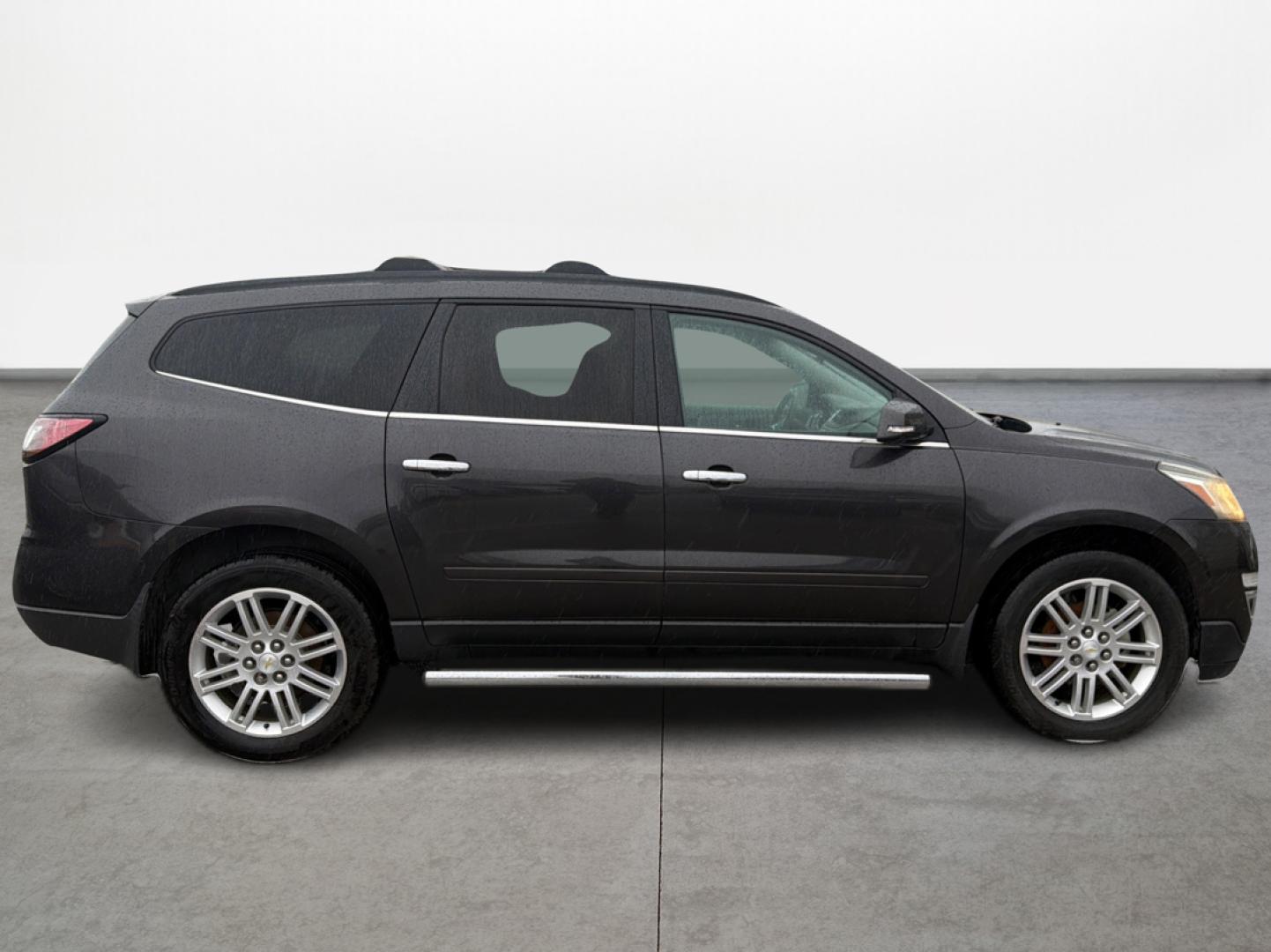 2014 Chevrolet Traverse 1LT FWD (1GNKRGKD1EJ) with an 3.6L V6 DOHC 24V engine, 6-Speed Automatic transmission, located at 16710 Clay Rd., Houston, TX, 77084, (281) 859-7900, 0.000000, 0.000000 - Photo#3