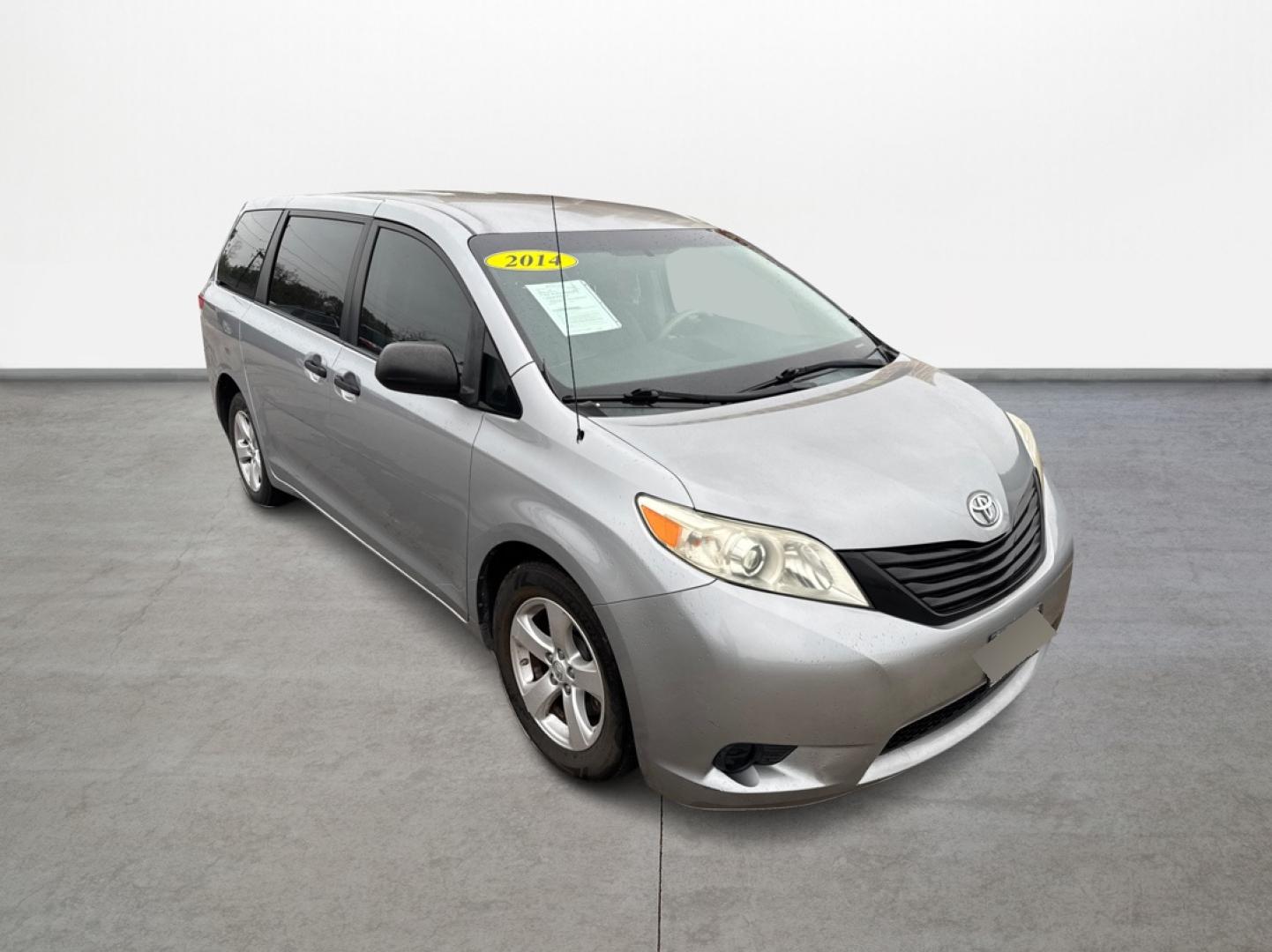 2014 Toyota Sienna FWD 7-Passenger V6 (5TDZK3DC9ES) with an 3.5L V6 EFI DOHC 24V engine, 5-Speed Automatic transmission, located at 16710 Clay Rd., Houston, TX, 77084, (281) 859-7900, 0.000000, 0.000000 - Photo#2