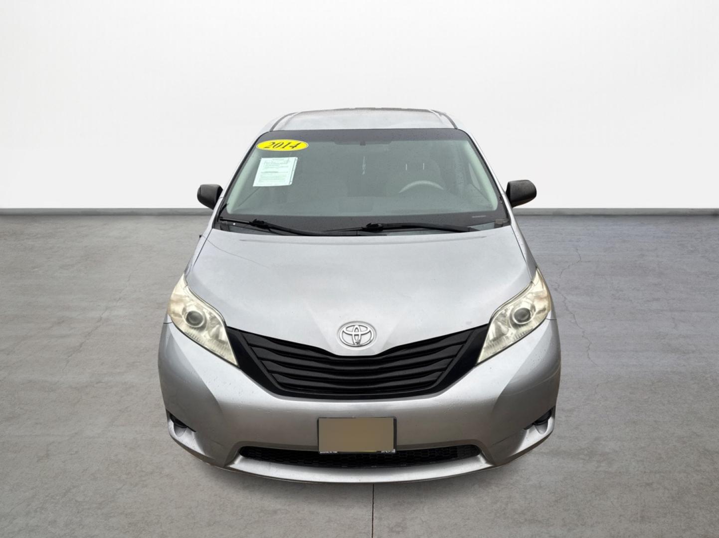 2014 Toyota Sienna FWD 7-Passenger V6 (5TDZK3DC9ES) with an 3.5L V6 EFI DOHC 24V engine, 5-Speed Automatic transmission, located at 16710 Clay Rd., Houston, TX, 77084, (281) 859-7900, 0.000000, 0.000000 - Photo#1