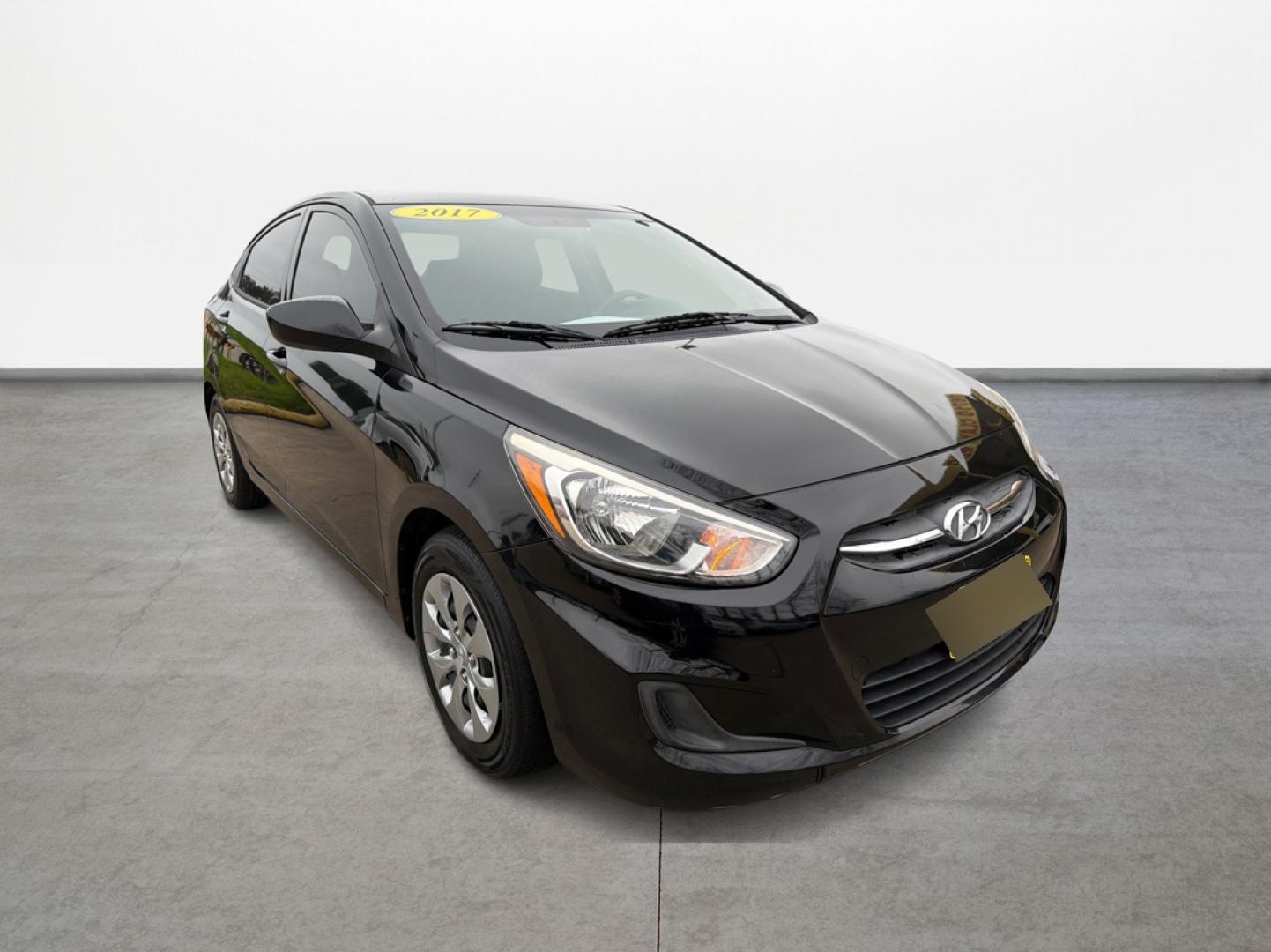 2017 Hyundai Accent SE 4-Door 6M (KMHCT4AE7HU) with an 1.6L L4 DOHC 16V engine, 6M transmission, located at 16710 Clay Rd., Houston, TX, 77084, (281) 859-7900, 0.000000, 0.000000 - Photo#2