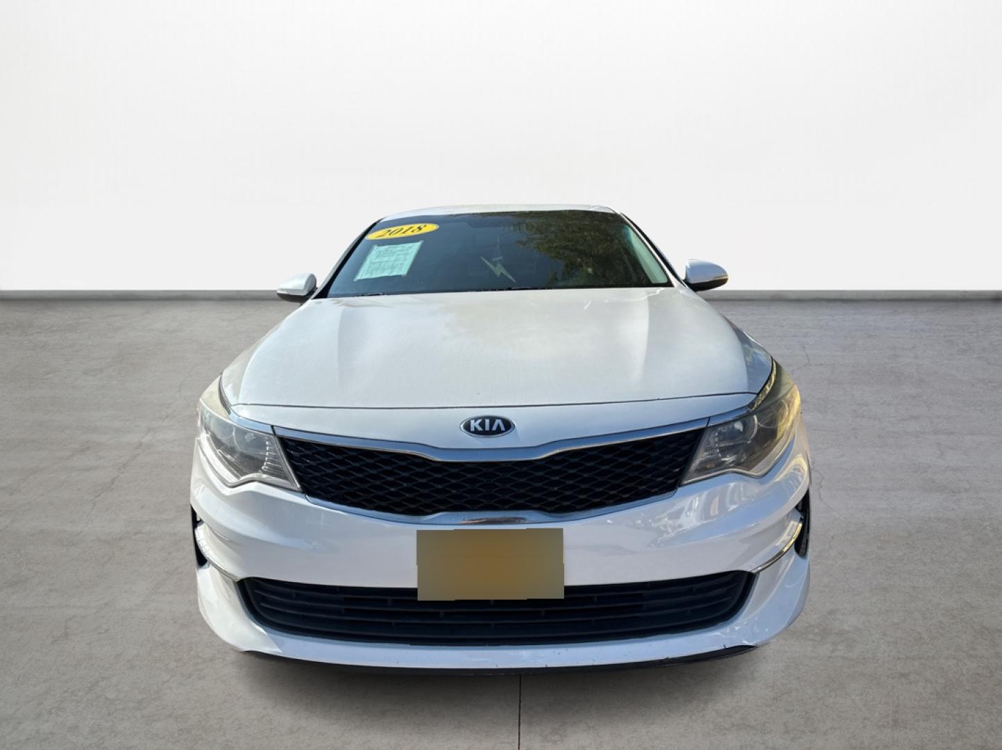 2018 Kia Optima LX (5XXGT4L34JG) with an 2.4L L4 DOHC 16V engine, 6A transmission, located at 16710 Clay Rd., Houston, TX, 77084, (281) 859-7900, 0.000000, 0.000000 - Photo#1