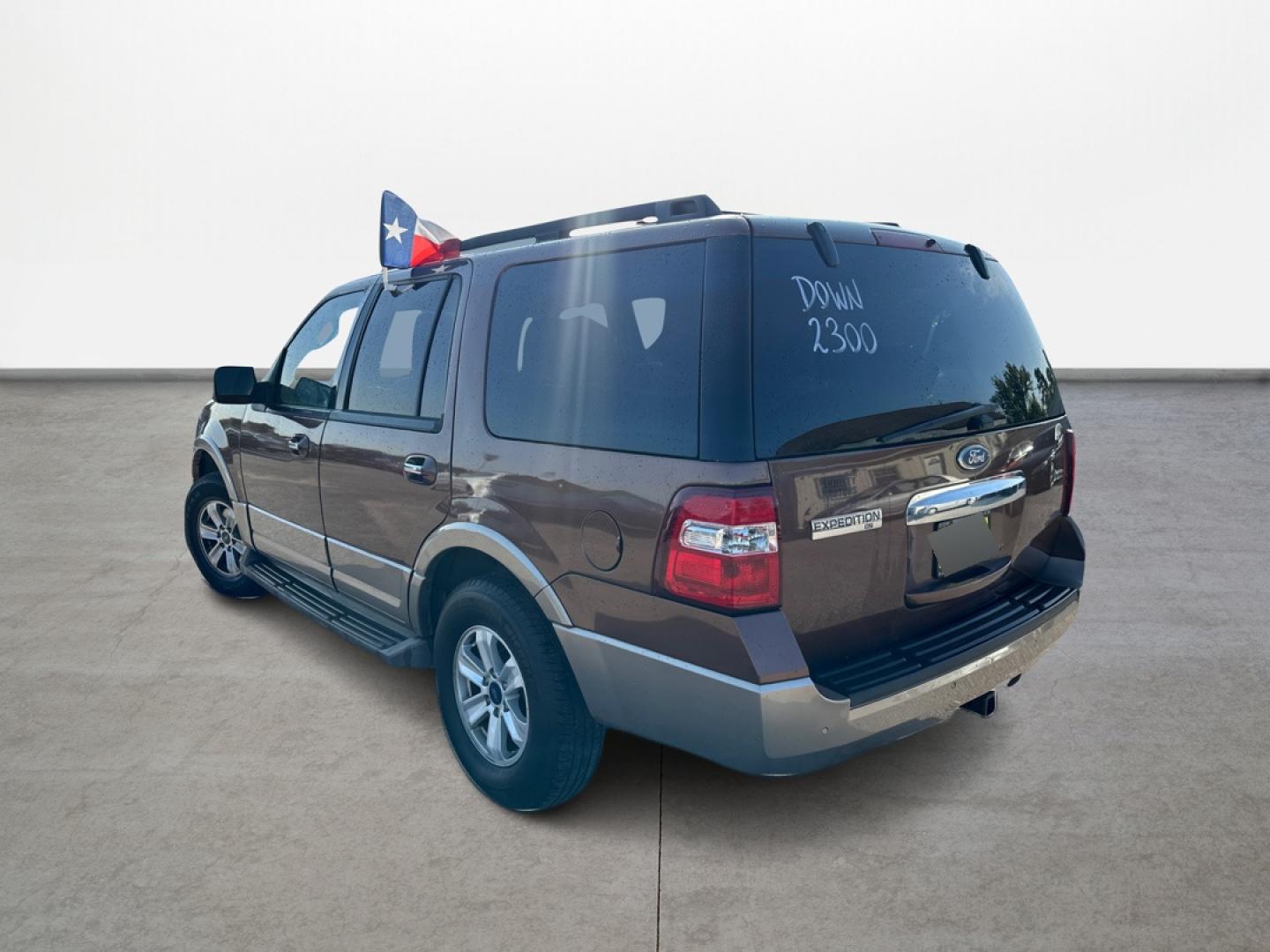 2011 Ford Expedition King Ranch 2WD (1FMJU1H59BE) with an 5.4L V8 SOHC 16V FFV engine, 6-Speed Automatic transmission, located at 16710 Clay Rd., Houston, TX, 77084, (281) 859-7900, 0.000000, 0.000000 - Photo#6