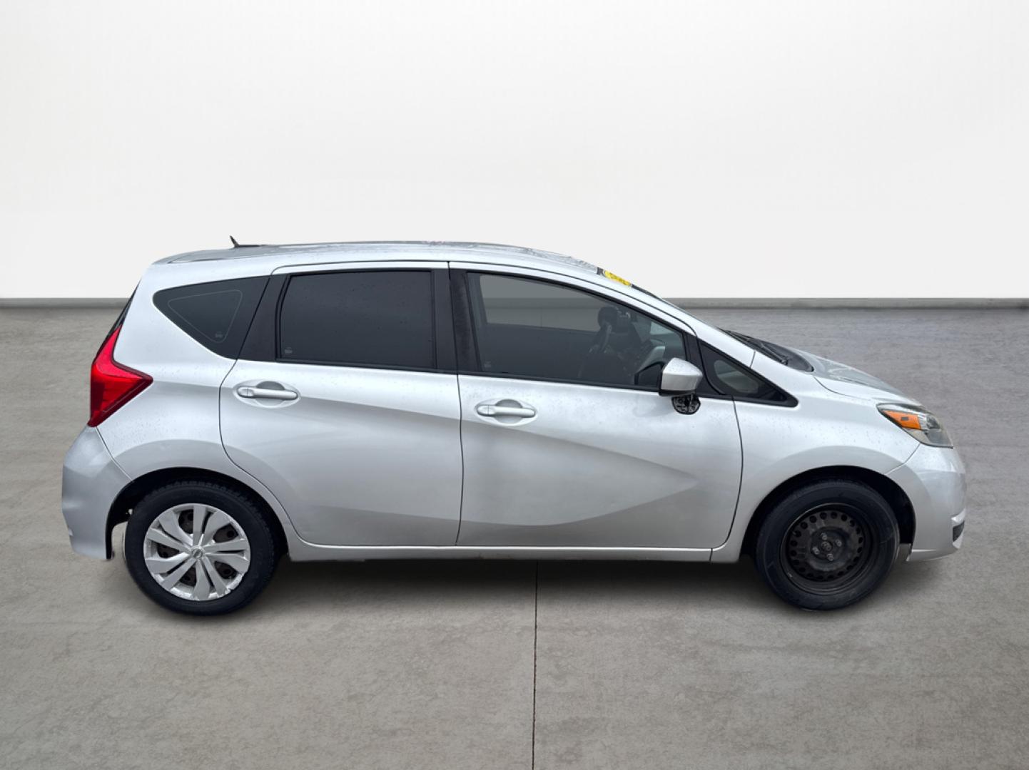 2017 Nissan Versa Note S Plus (3N1CE2CP3HL) with an 1.6L L4 DOHC 16V engine, CVT transmission, located at 16710 Clay Rd., Houston, TX, 77084, (281) 859-7900, 0.000000, 0.000000 - Photo#3