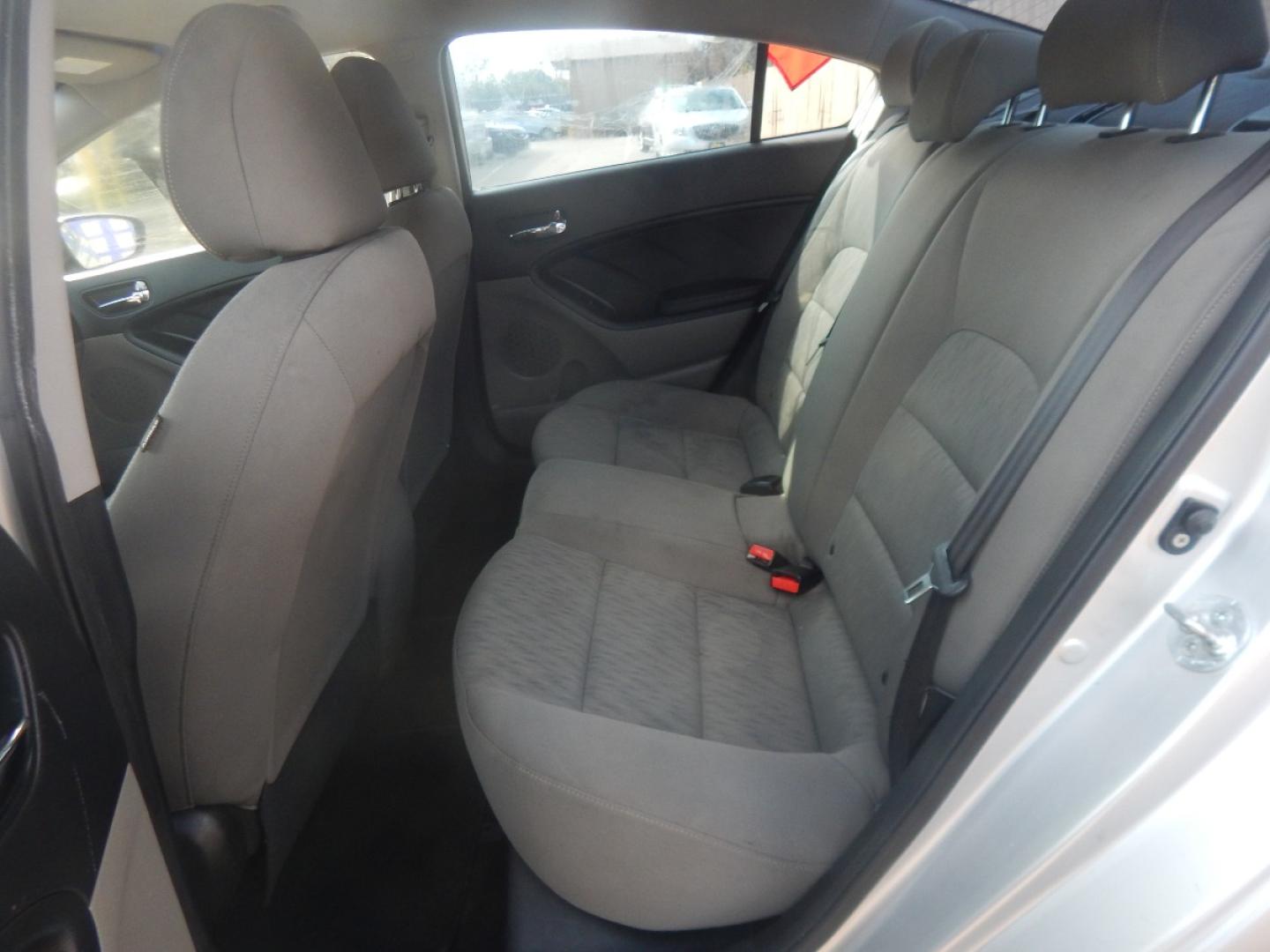 2014 SILVER KIA FORTE LX M6 (KNAFK4A61E5) with an 1.8L L4 DOHC 16V engine, 6-SPEED MANUAL transmission, located at 16710 Clay Rd., Houston, TX, 77084, (281) 859-7900, 0.000000, 0.000000 - Low Donw. Low Payments. - Photo#7