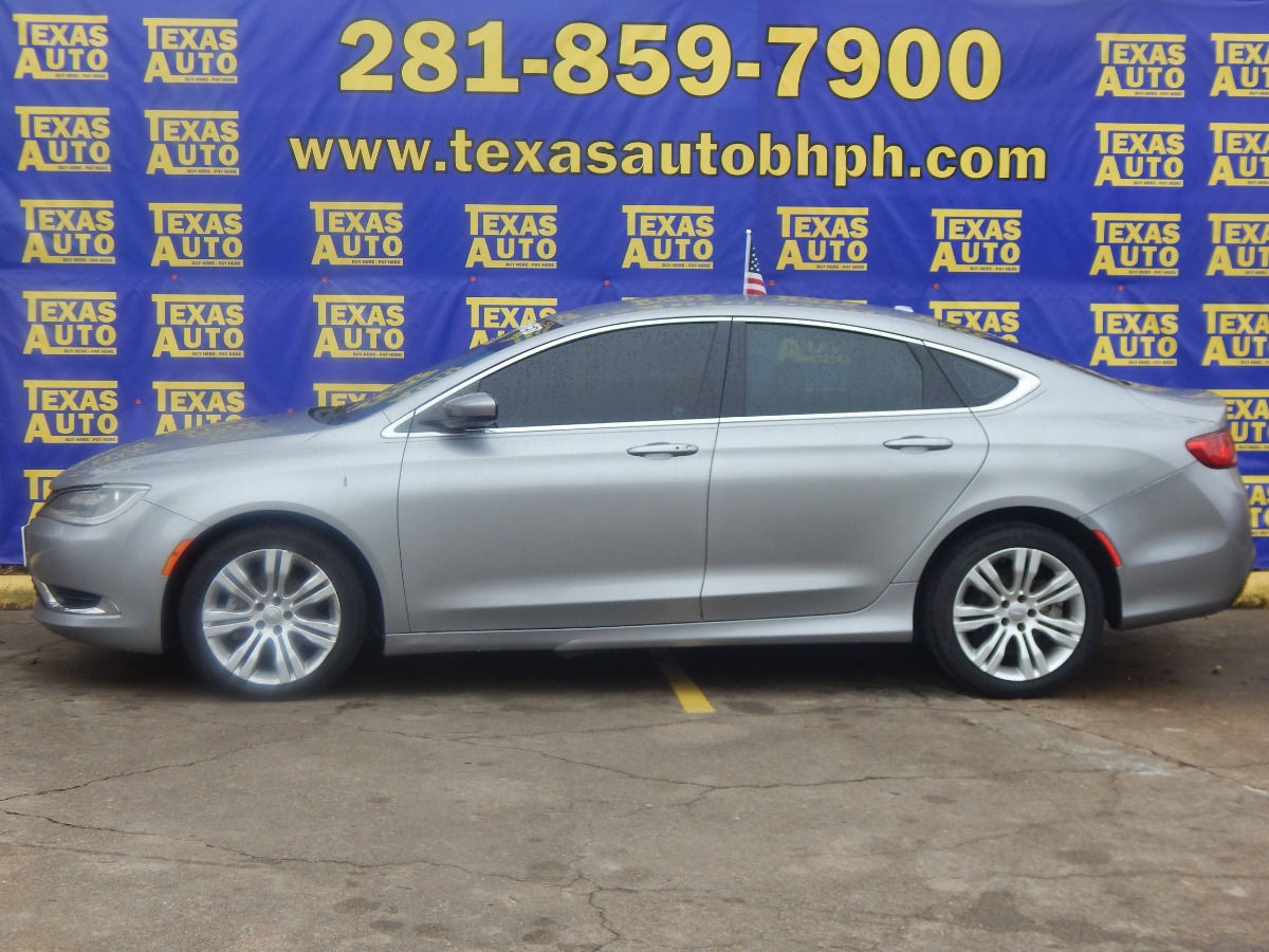 photo of 2015 CHRYSLER 200 SEDAN 4-DR