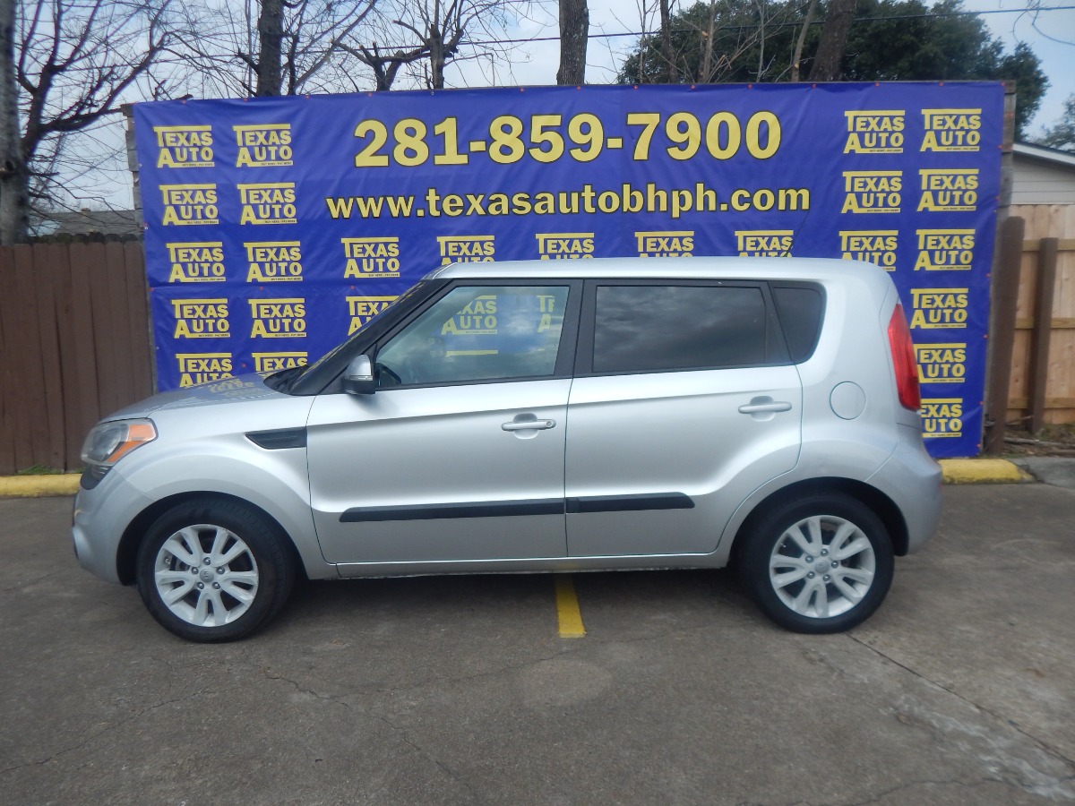 photo of 2013 KIA SOUL WAGON 4-DR